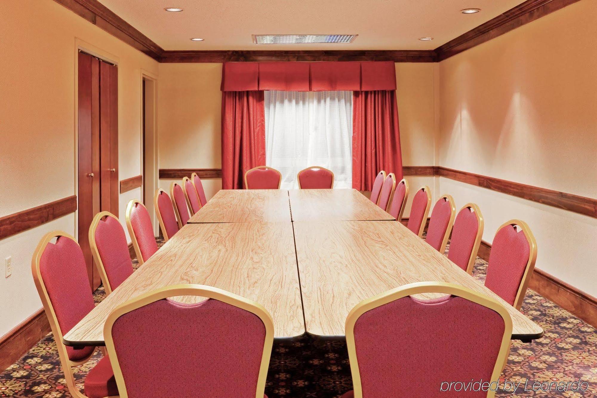 Best Western Plus Philadelphia-choctaw And Hotel 3*